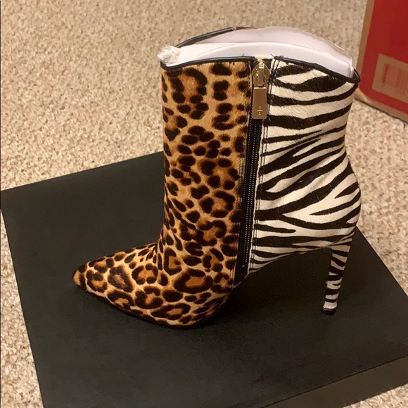 Kenneth Cole New York
Women's Riley 110 Western - Picture 7 of 8